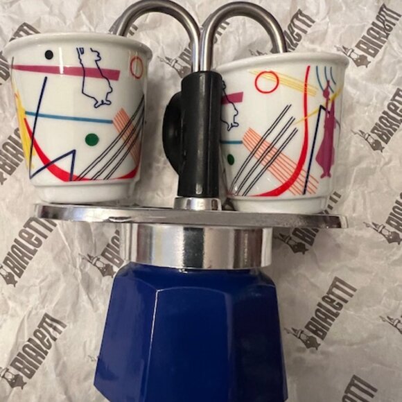 NEW Bialetti Italian Espresso Mini Stove Top Coffee Machine; 2 Designer Cups - Picture 8 of 13